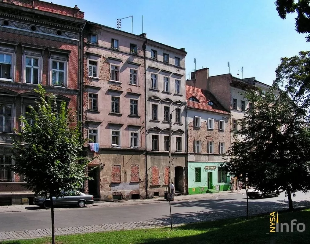 Zabudowa ulicy Szopena w 2016 roku