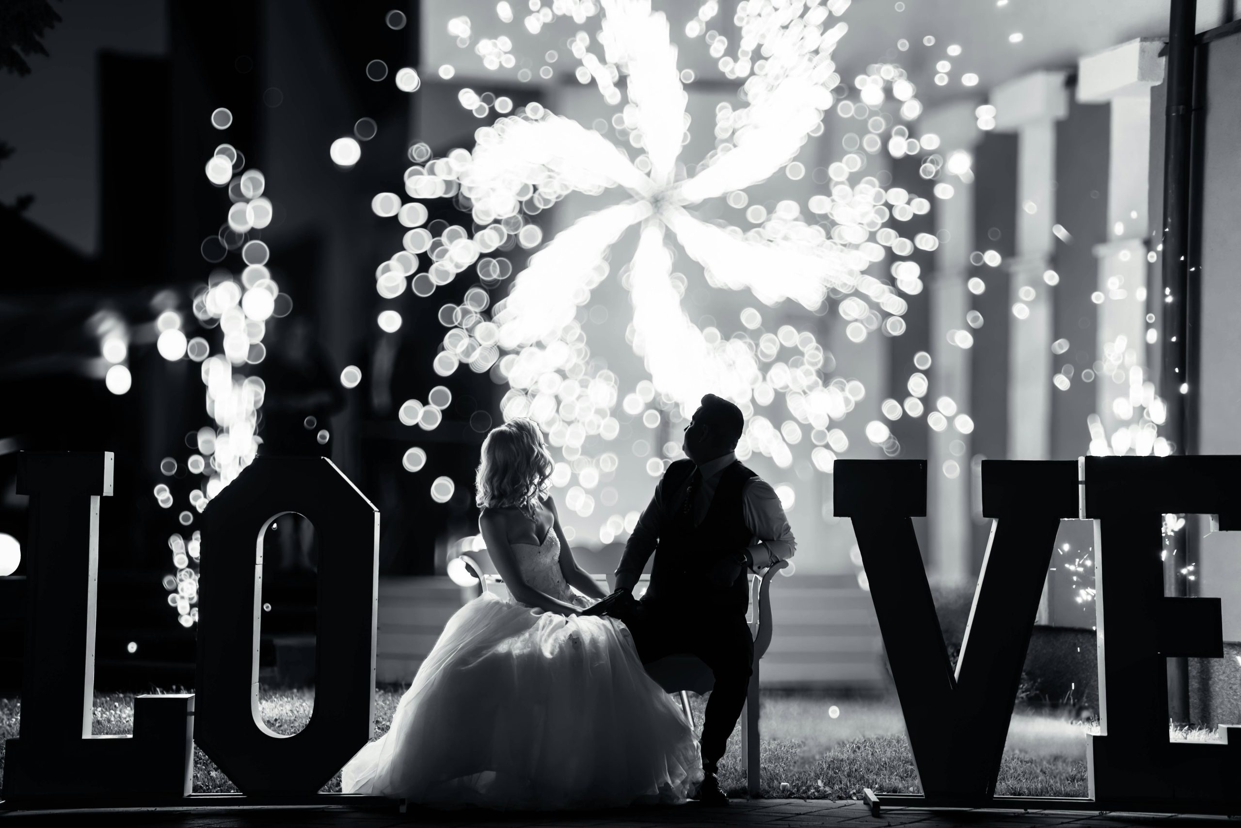 wiatrak iskier na wesele