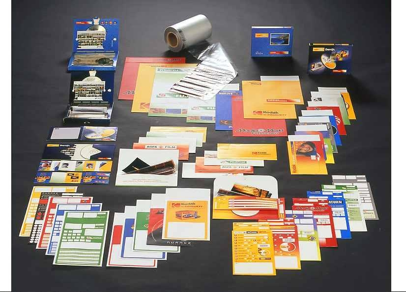 Dlaczego warto kupować bezpośrednio u producenta? Koperty fotograficzne i optyczne, które zawsze są dostępne