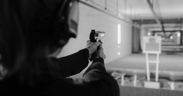 Strzelectwo sportowe w regionie - dlaczego coraz więcej osób stara się o patent strzelecki?