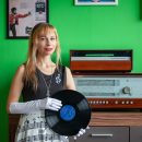 Jak wybrać idealną szafkę na płyty winylowe? Kompletny poradnik dla kolekcjonerów