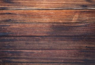 Nowoczesne budownictwo naturalne: Dlaczego warto wybrać dom z drewna?