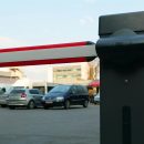 Automatyzacja ruchu pojazdów w logistyce i przemyśle – jak systemy LPR usprawniają kontrolę dostępu?